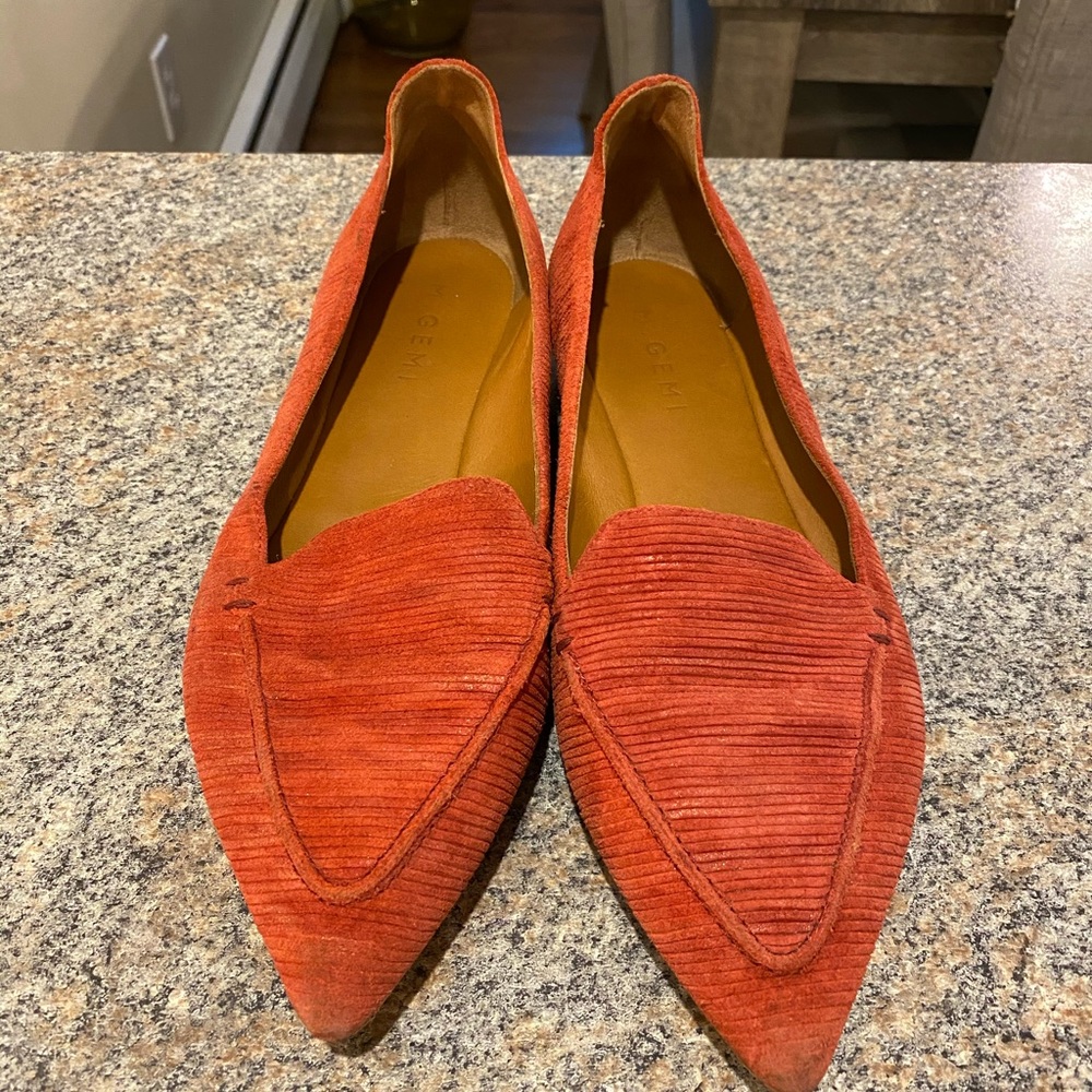 M Gemi Flats Shoes Size 39